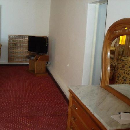El Mountazah Hotel Annaba Exterior photo
