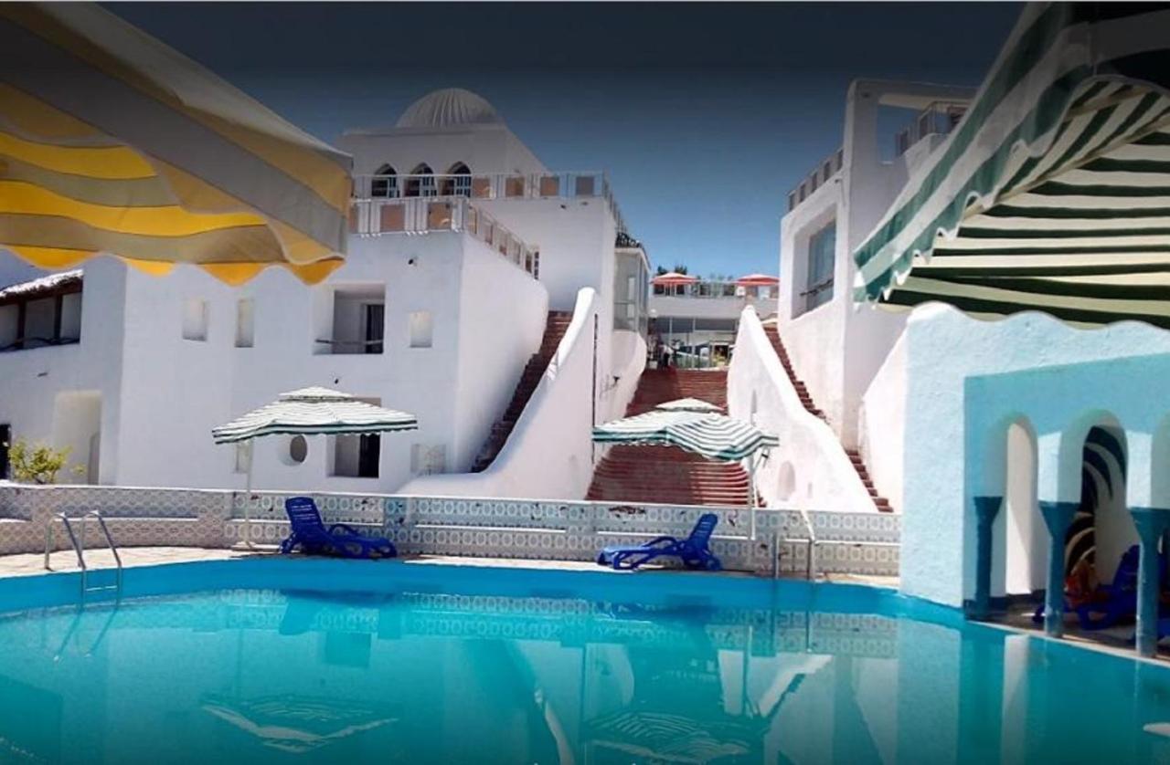 El Mountazah Hotel Annaba Exterior photo