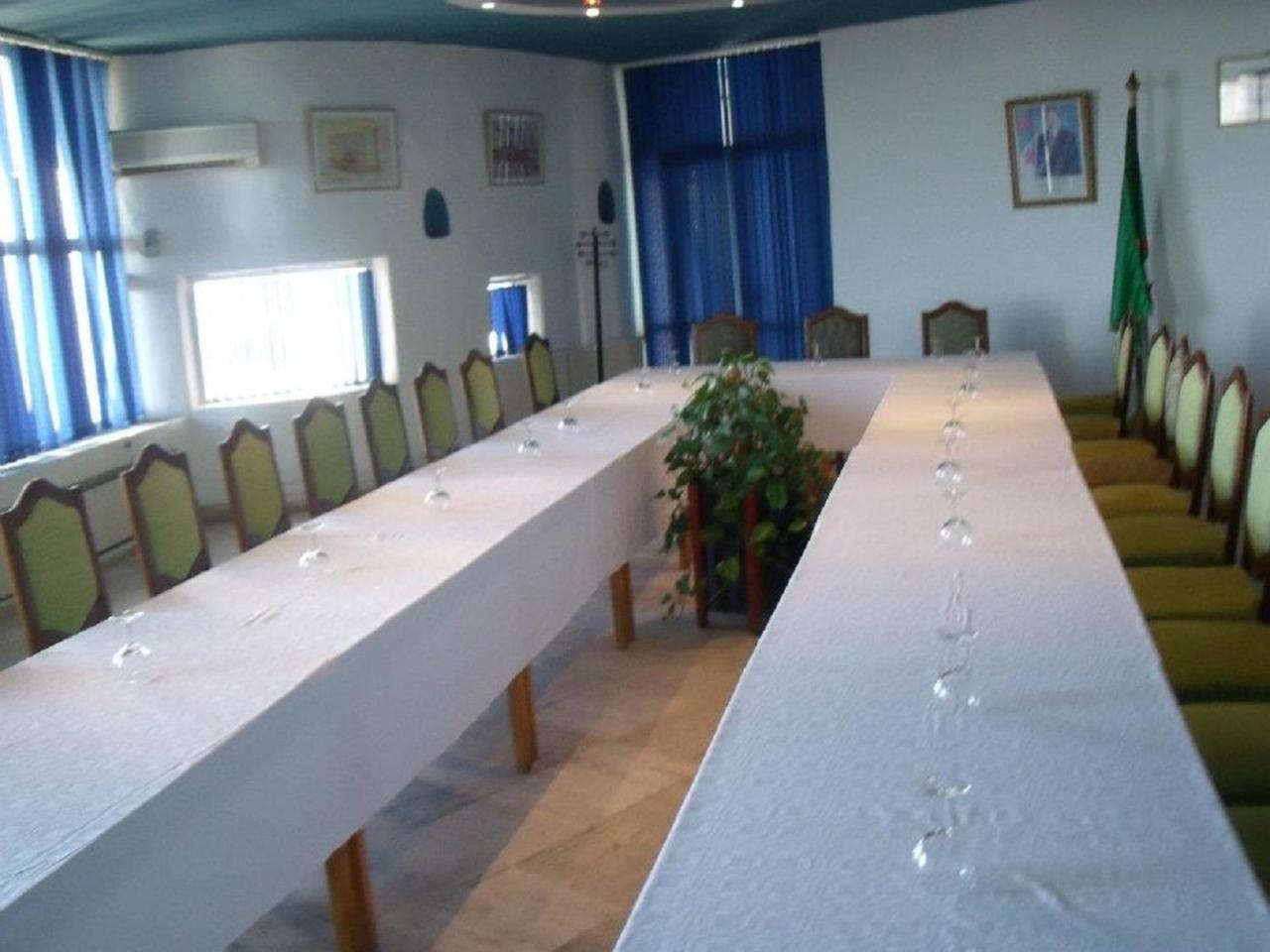 El Mountazah Hotel Annaba Exterior photo