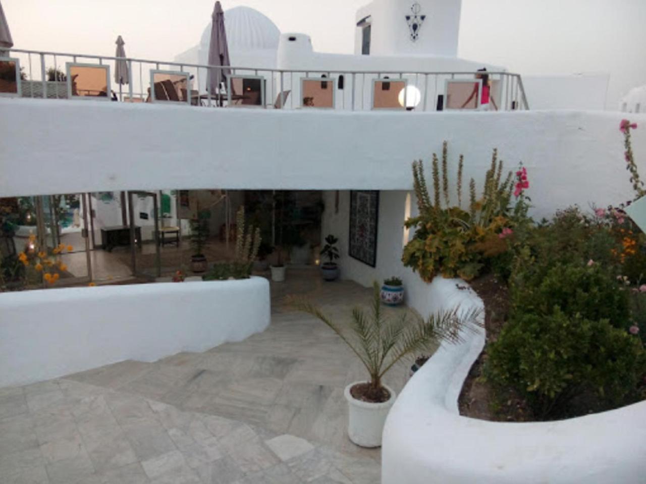 El Mountazah Hotel Annaba Exterior photo