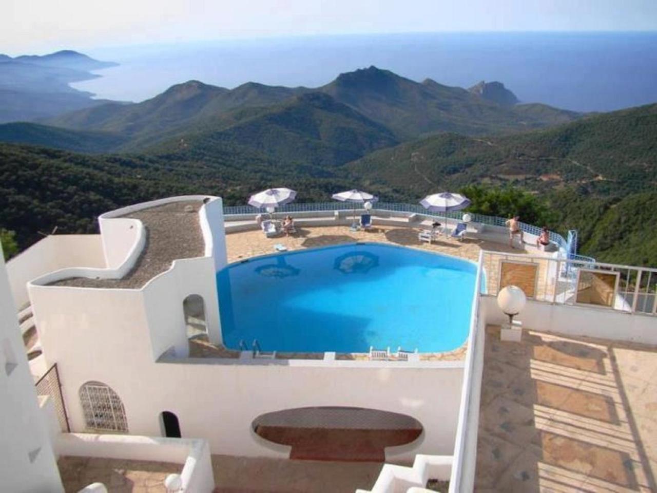El Mountazah Hotel Annaba Exterior photo