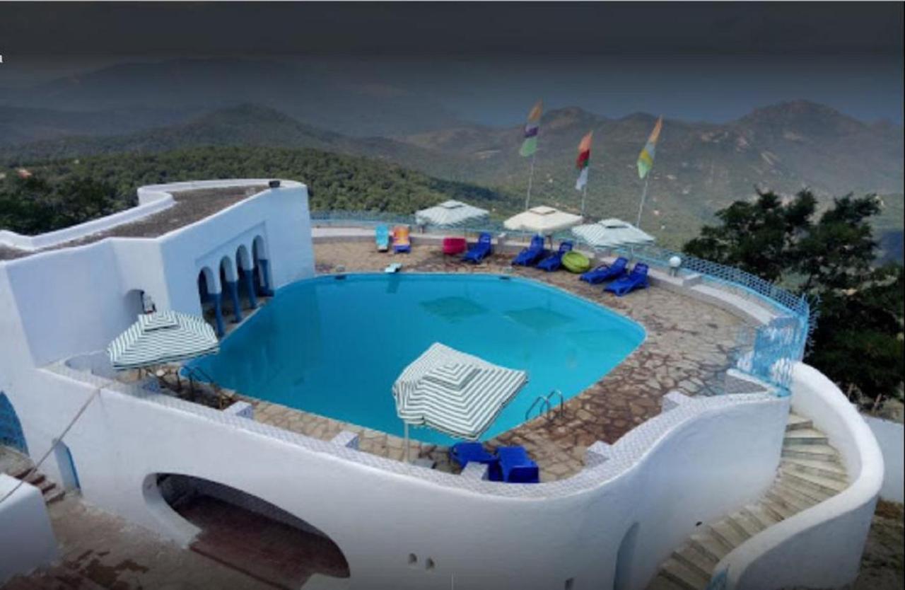 El Mountazah Hotel Annaba Exterior photo