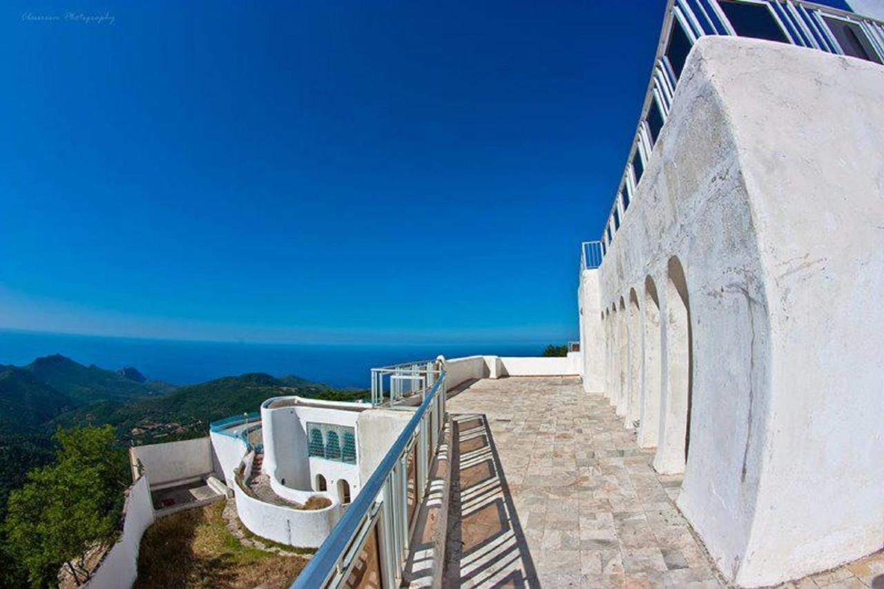 El Mountazah Hotel Annaba Exterior photo